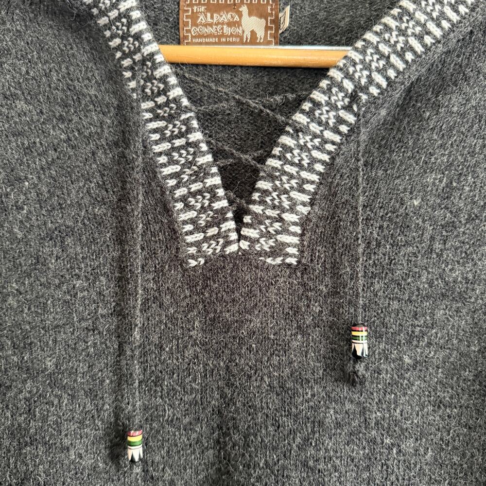 The ALPACA CONNECTION | Gray Fringed Alpaca Wool sweater | Large - Picture 7 of 10